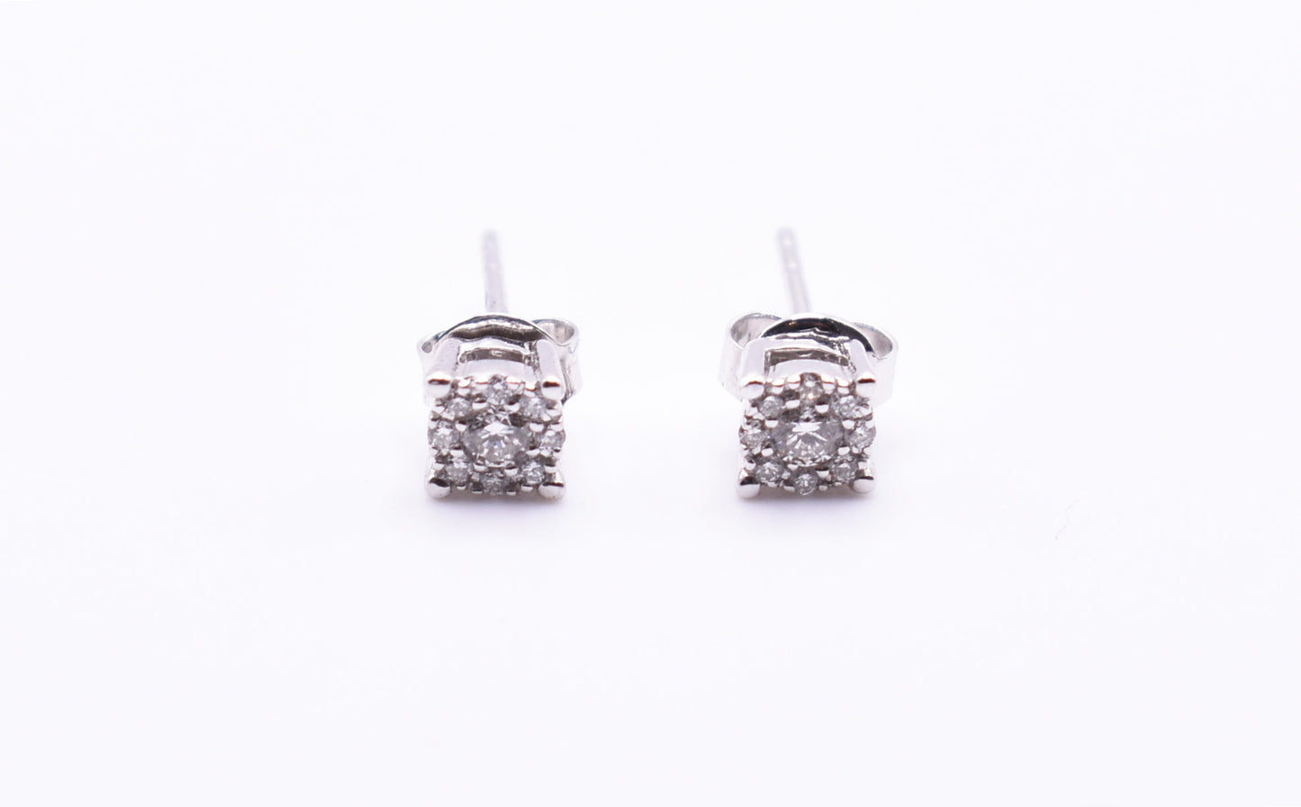 Pair of 18k White Gold Illusion Diamond Stud Earrings