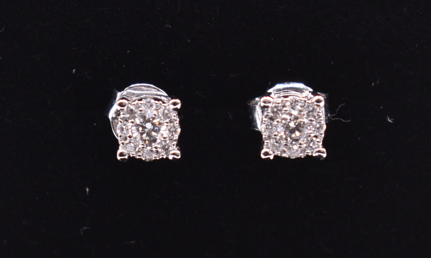 Pair of 18k White Gold Illusion Diamond Stud Earrings