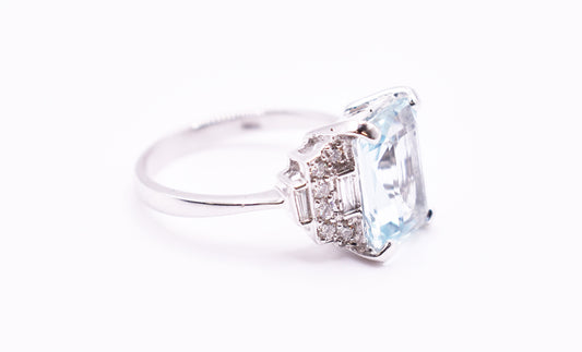 Art Deco Style 18k White Gold Aquamarine & Diamond Ring