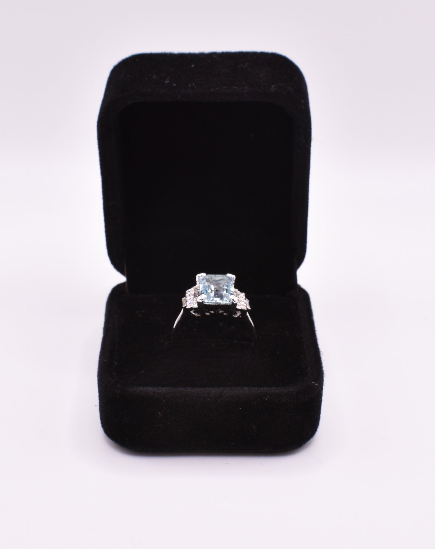 Art Deco Style 18k White Gold Aquamarine & Diamond Ring