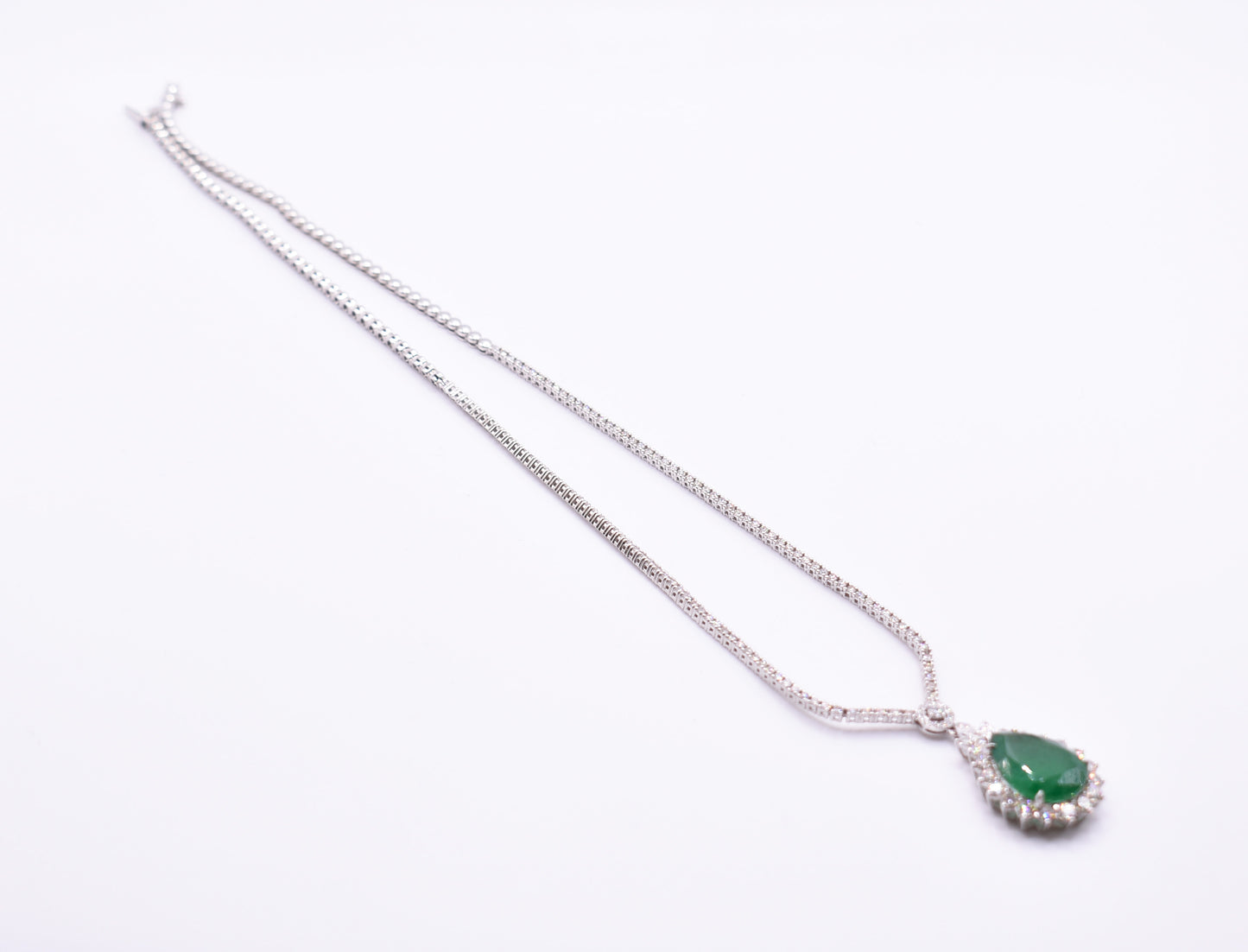 18k White Gold Emerald & Diamond Necklace