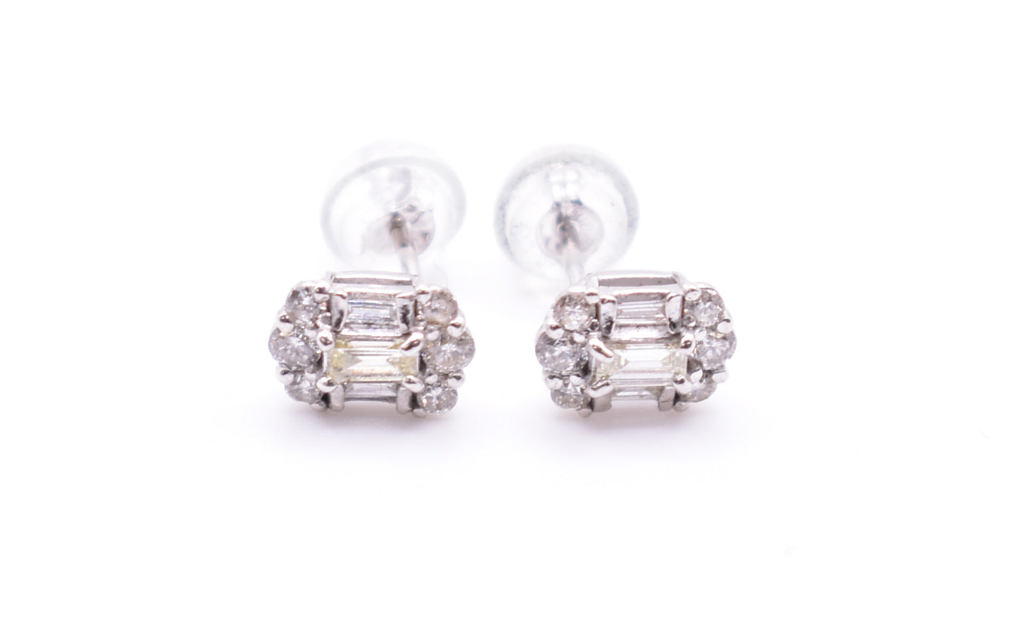 Pair of 18k White Gold Diamond Earrings