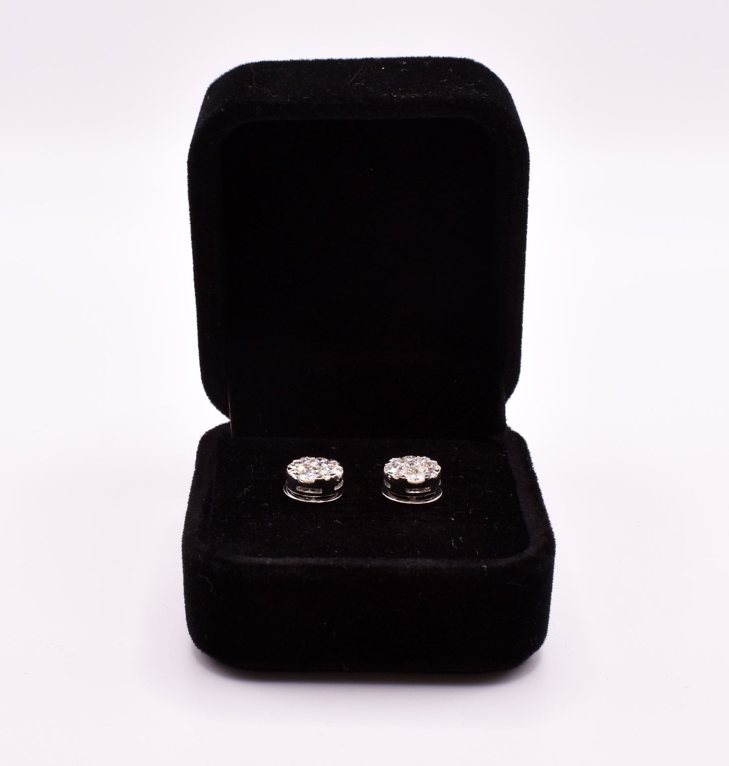 18k White Gold Illusion Diamond Stud Earrings