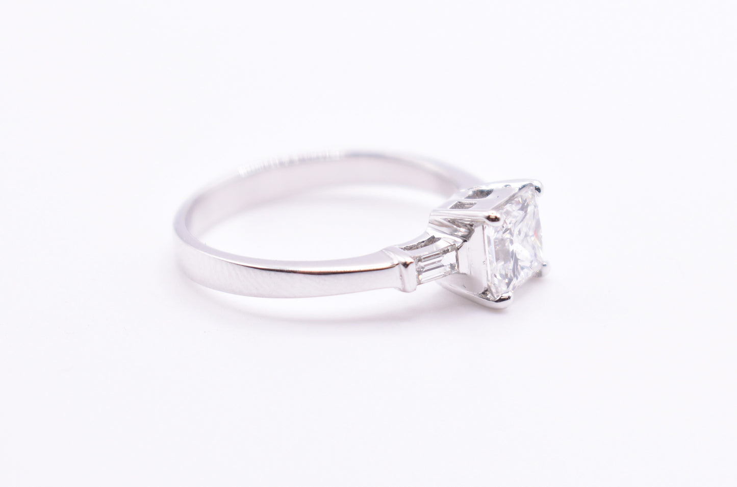 18ct White Gold 1ct Princess Cut Diamond Engagement Ring