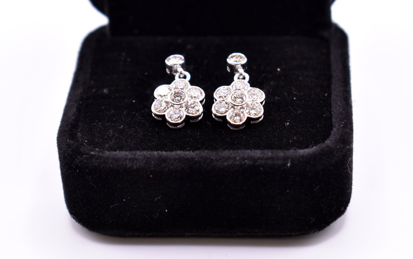 Pair of 18k White Gold Diamond Daisy Drop Earrings