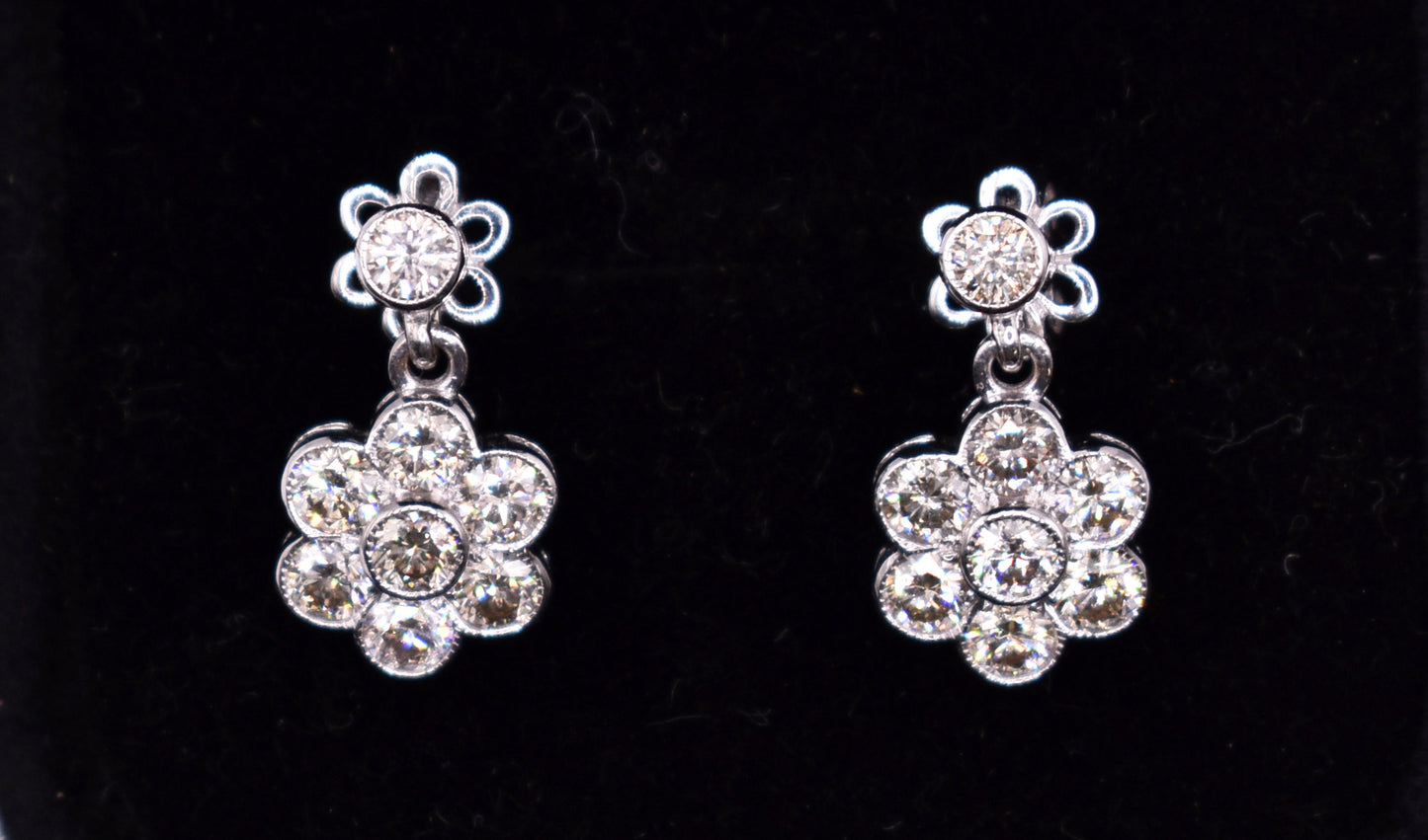 Pair of 18k White Gold Diamond Daisy Drop Earrings